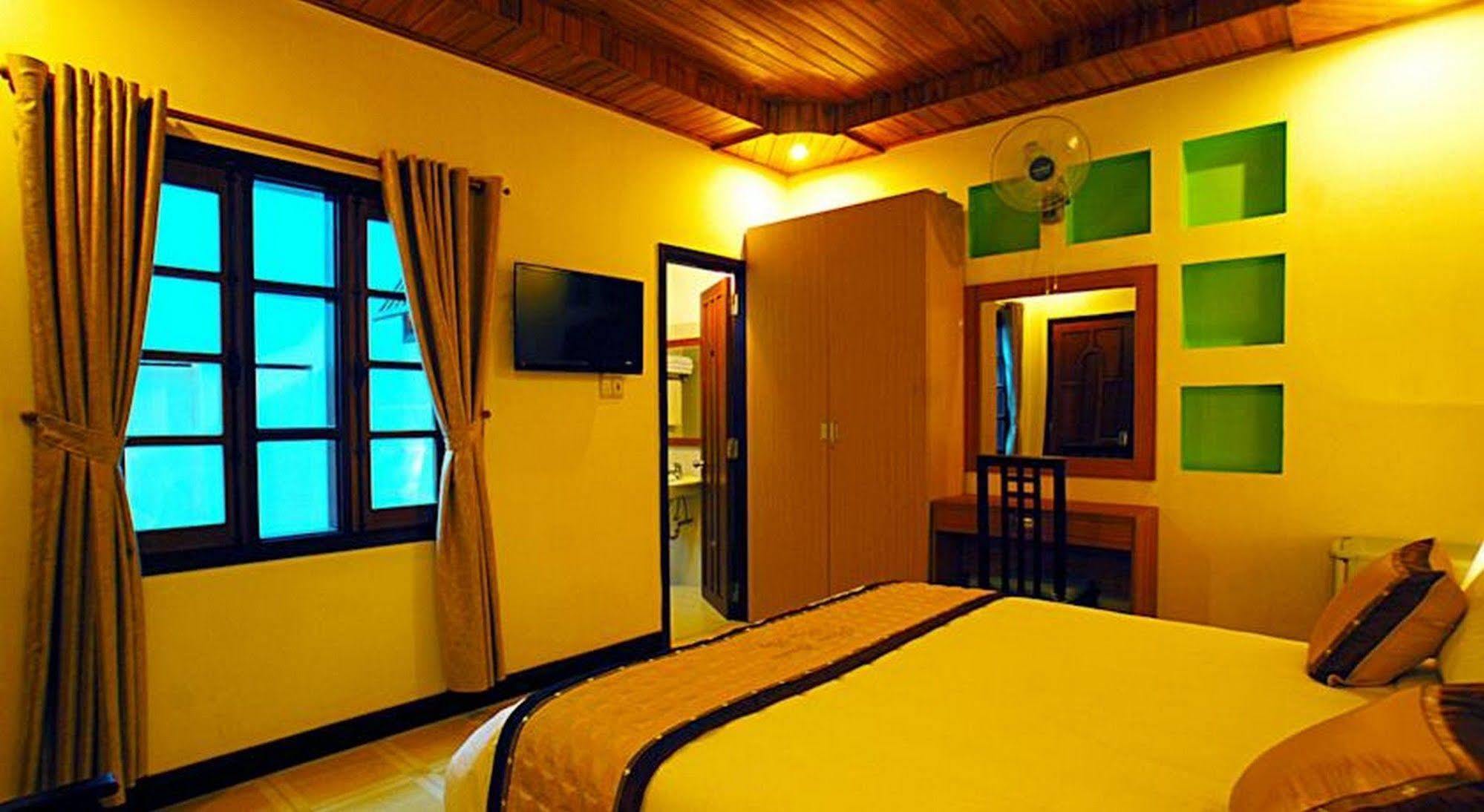 Flower Garden Homestay Hoi An Exterior photo